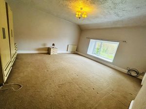 Photo 8- click for photo gallery